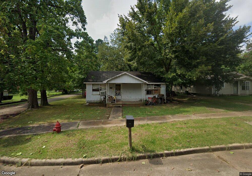 510 E Lowery St, Hugo, OK 74743 - photo 1