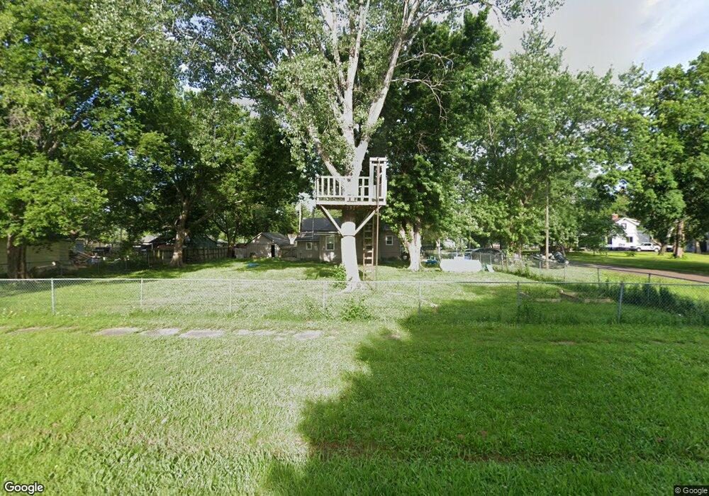 707 Pierre St, Maple Hill, KS 66507 - photo 1