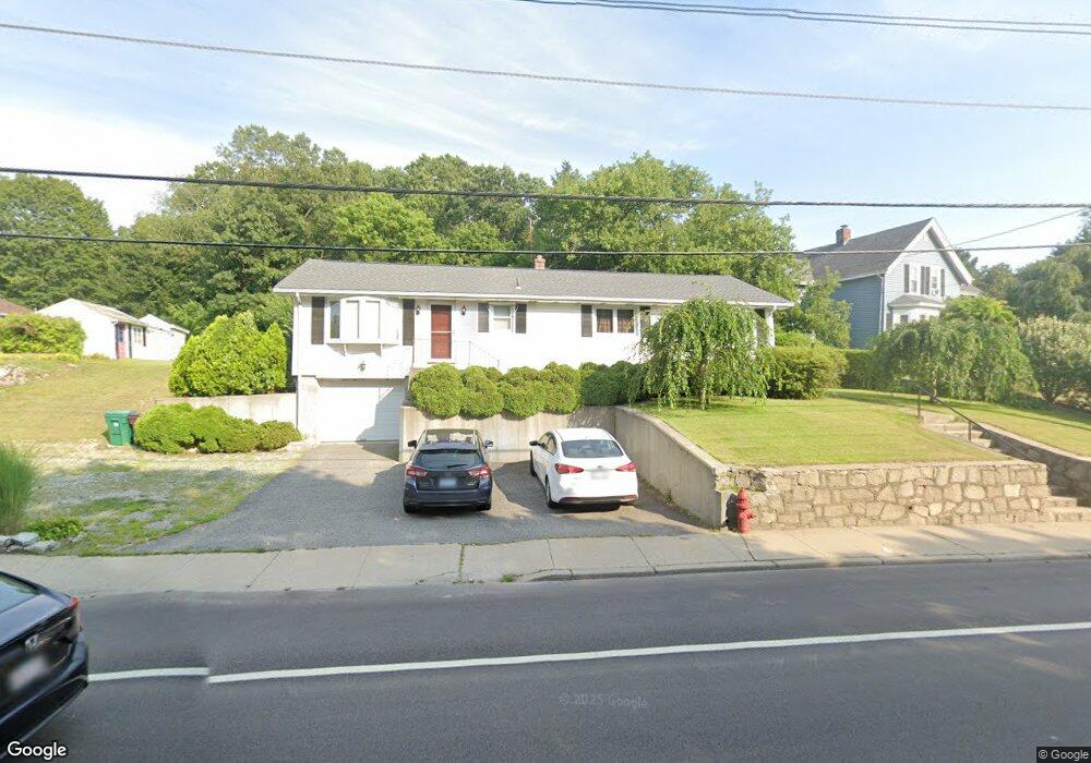 1474 Mendon Rd, Woonsocket, RI 02895 - photo 1