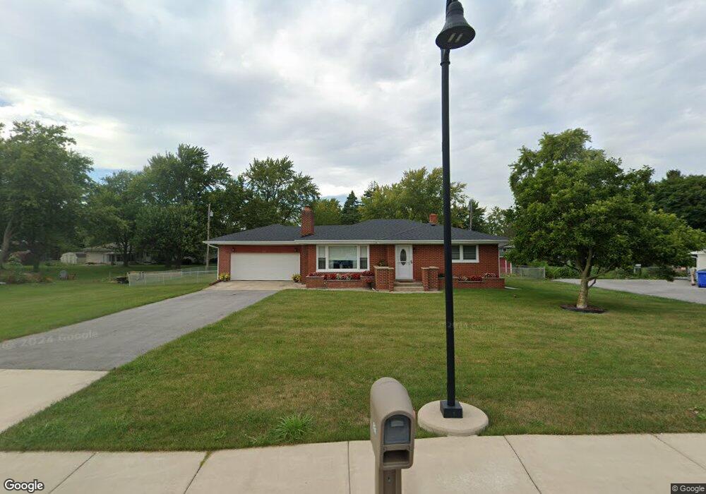 624 E Burrell Dr, Crown Point, IN 46307 - photo 1