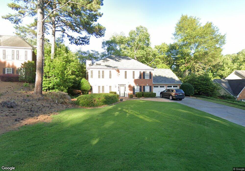 4657 Glenforest Dr NE, Roswell, GA 30075 - photo 1