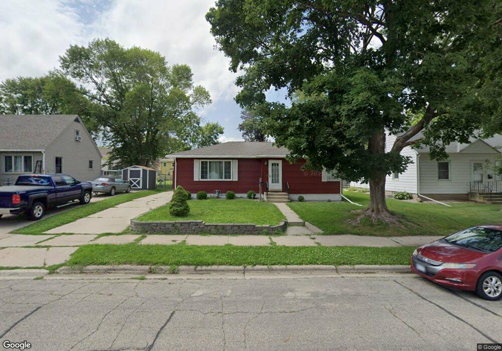 1005 Columbus Ave, Albert Lea, MN 56007 - photo 1