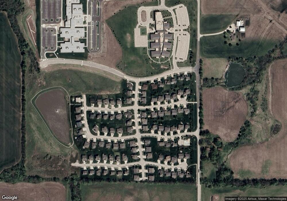 19313 New Castle St, Spring Hill, KS 66083 - photo 1