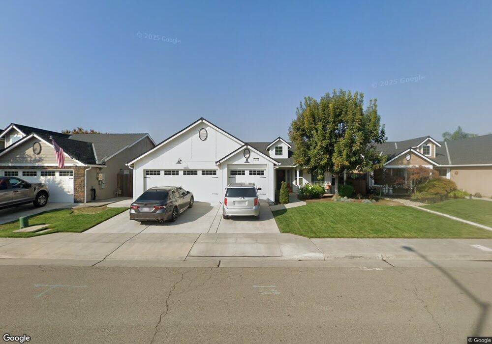 3049 N Apricot Ave, Fresno, CA 93727 - photo 1