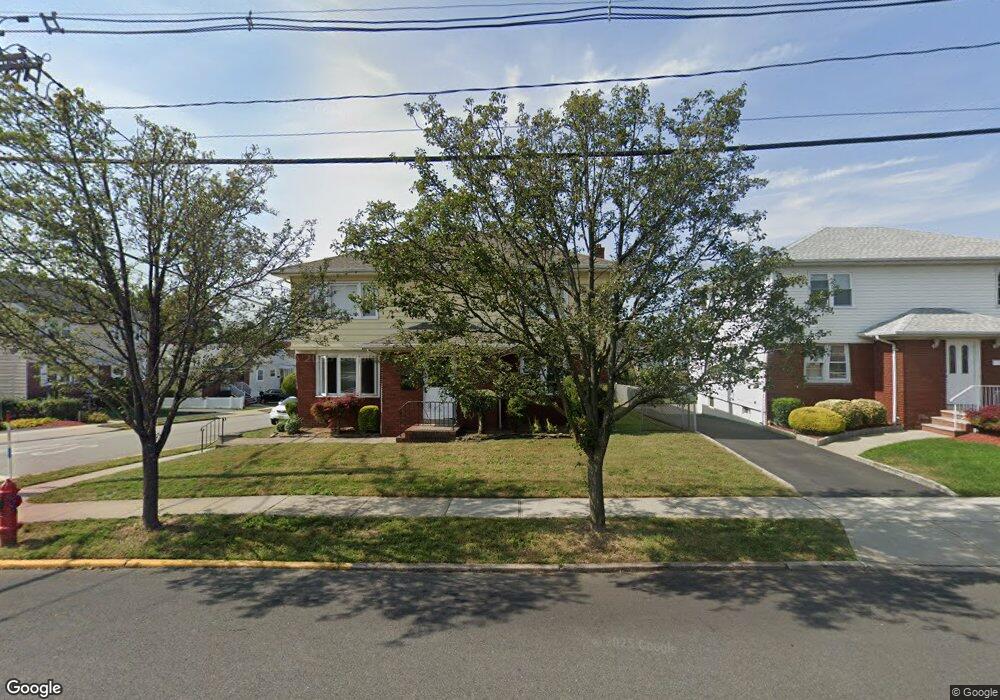 671 Chase Ave, Lyndhurst, NJ 07071 - photo 1