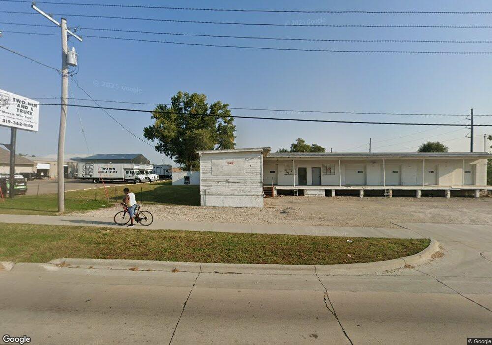 1824 16th Ave SW, Cedar Rapids, IA 52404 - photo 1