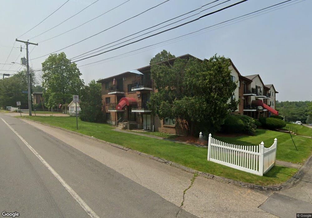 134 Mammoth Rd unit 530, Hooksett, NH 03106 - photo 1