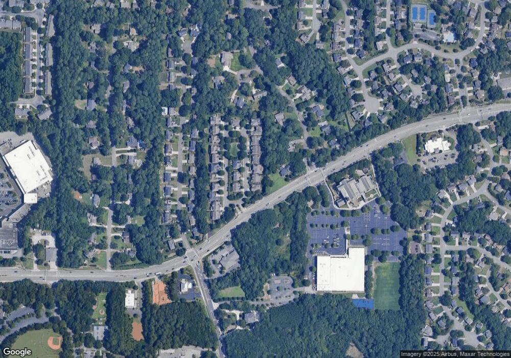 10084 Inisfree Dr, Alpharetta, GA 30022 - photo 1