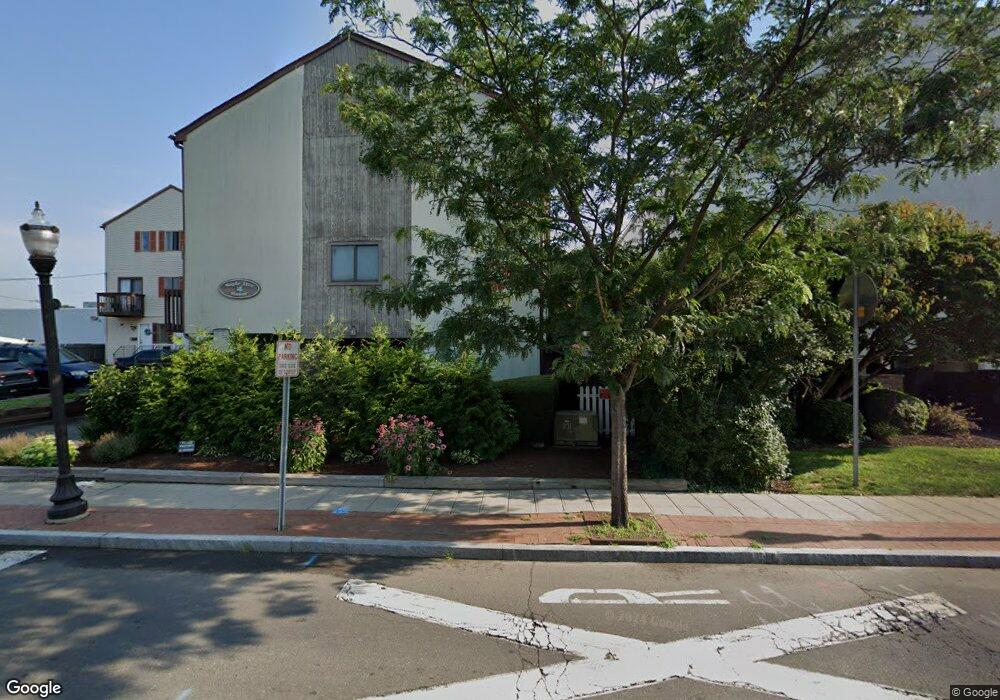 28 Crescent St unit 1, Stamford, CT 06906 - photo 1