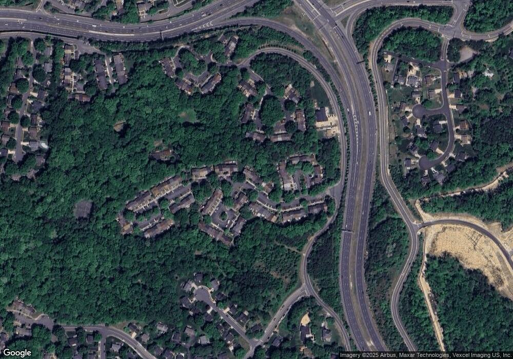 7944 Bethelen Woods Ln, Springfield, VA 22153 - photo 1