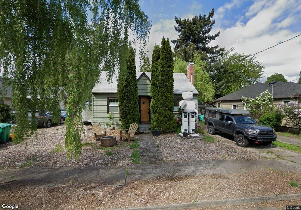 129 NE Stafford St, Portland, OR 97211 - photo 1