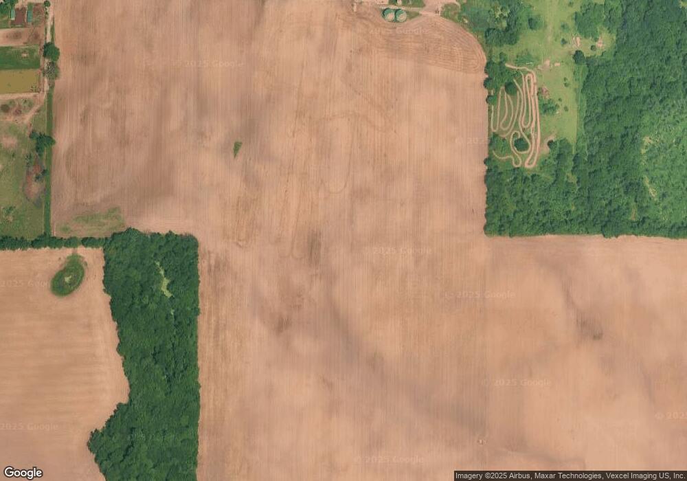 1052 W 900 N, La Porte, IN 46350 - photo 1