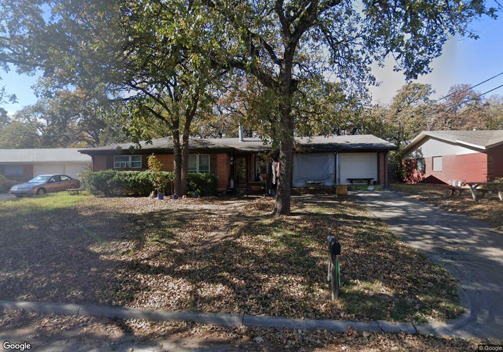 1105 King Dr, Bedford, TX 76022 - photo 1