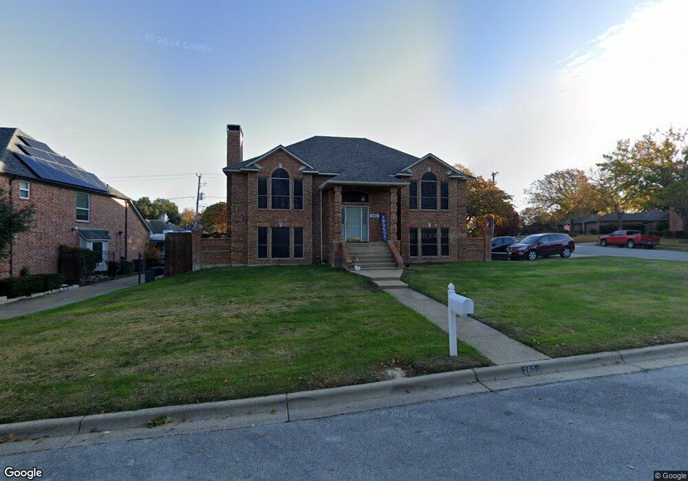 2800 Walnut Ln, Hurst, TX 76054 - photo 1