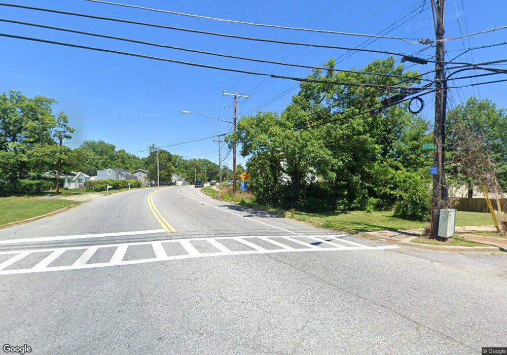 5973 Holly Springs Dr N, Capitol Heights, MD 20743 - photo 1