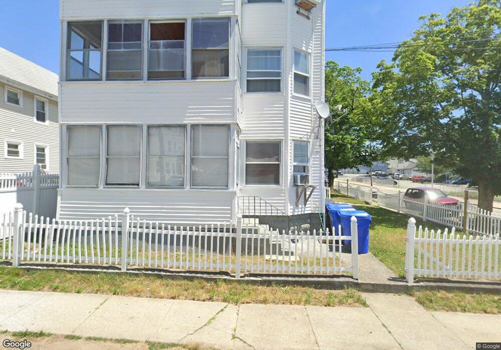 21 Lorraine St, Pawtucket, RI 02860 - photo 1