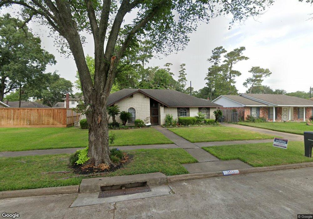 5411 Sue Marie Ln, Houston, TX 77091 - photo 1
