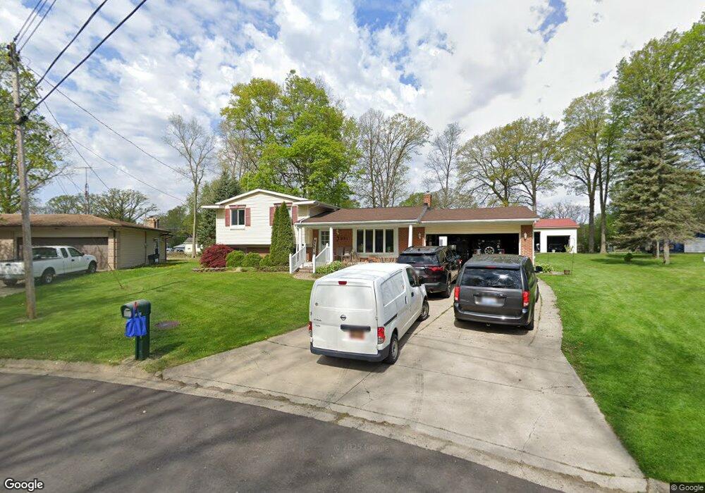 1331 Pickwick Place, Flint, MI 48507 - photo 1