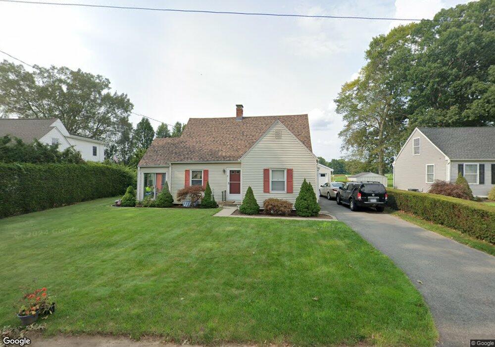 15 Edgewood St, Cromwell, CT 06416 - photo 1