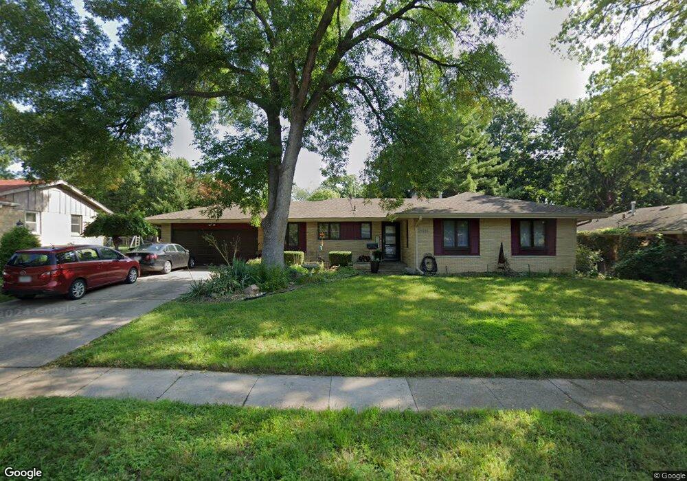 2725 Lynner Dr, Des Moines, IA 50310 - photo 1