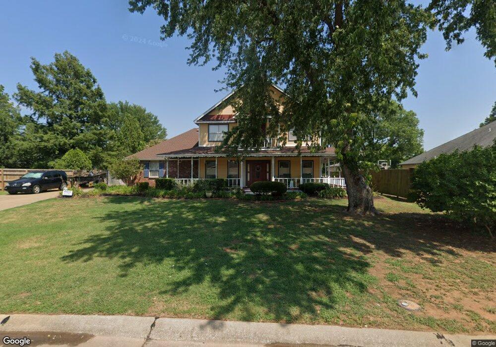 8605 S Willow Springs Ct, Broken Arrow, OK 74011 - photo 1