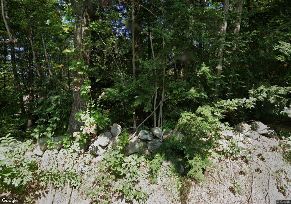 662 Cross Country Rd, Pembroke, NH 03275 - photo 1