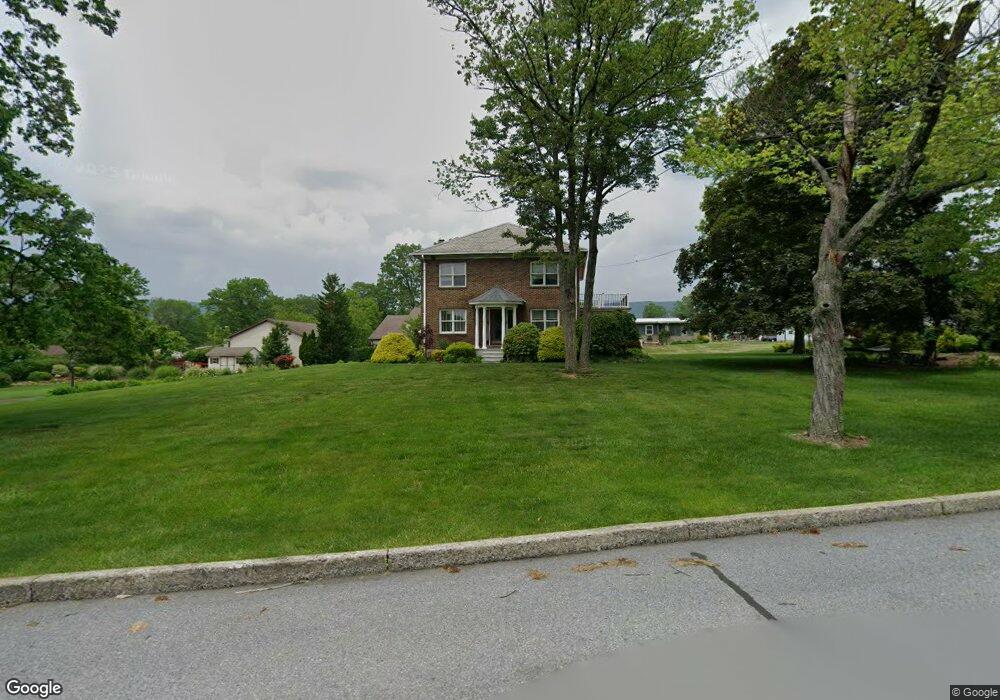 357 Spruce St, Walnutport, PA 18088 - photo 1