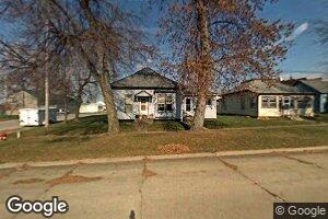 102 E Linn St, Quasqueton, IA 52326