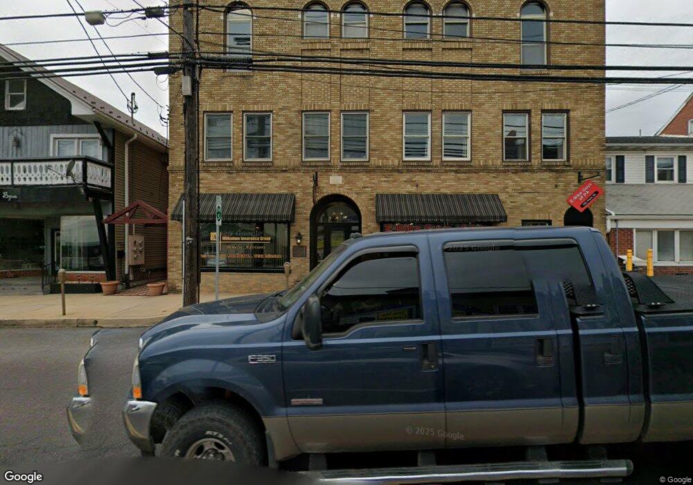 135 E Main St unit 3, New Holland, PA 17557 - photo 1