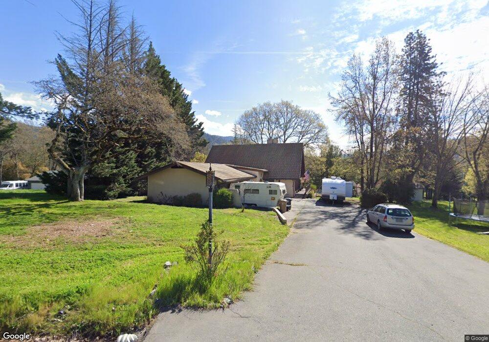 201 Glenoak Ln, Grants Pass, OR 97526 - photo 1