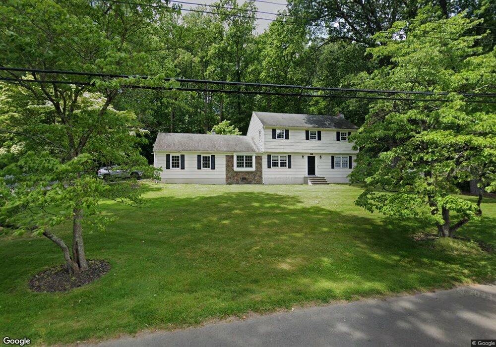 305 Mountain Laurel Rd, Fairfield, CT 06824 - photo 1