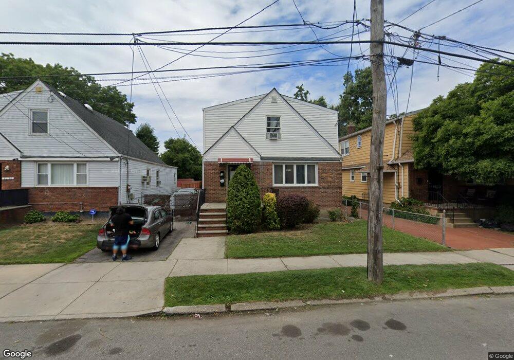 6316 137th St, Flushing, NY 11367 - photo 1