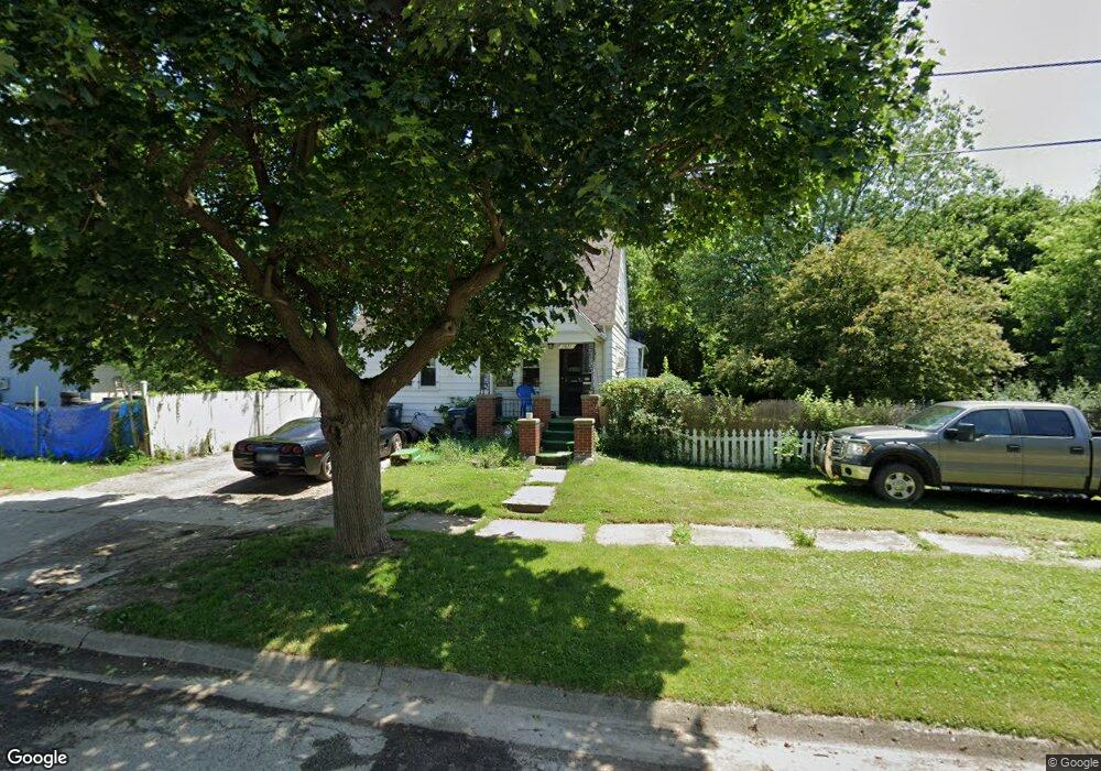 1011 Neubert Ave, Flint, MI 48507 - photo 1