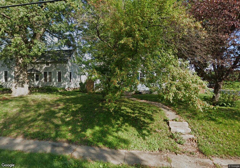 1504 W Lombard St, Davenport, IA 52804 - photo 1