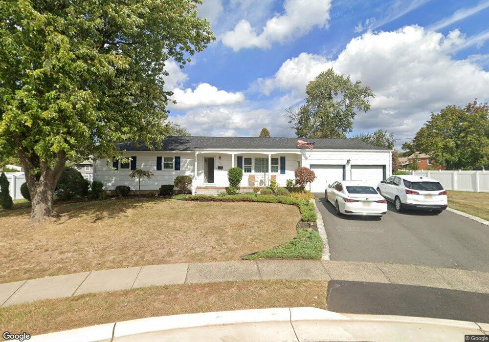 109 Cybowski Ct, South Plainfield, NJ 07080 - photo 1