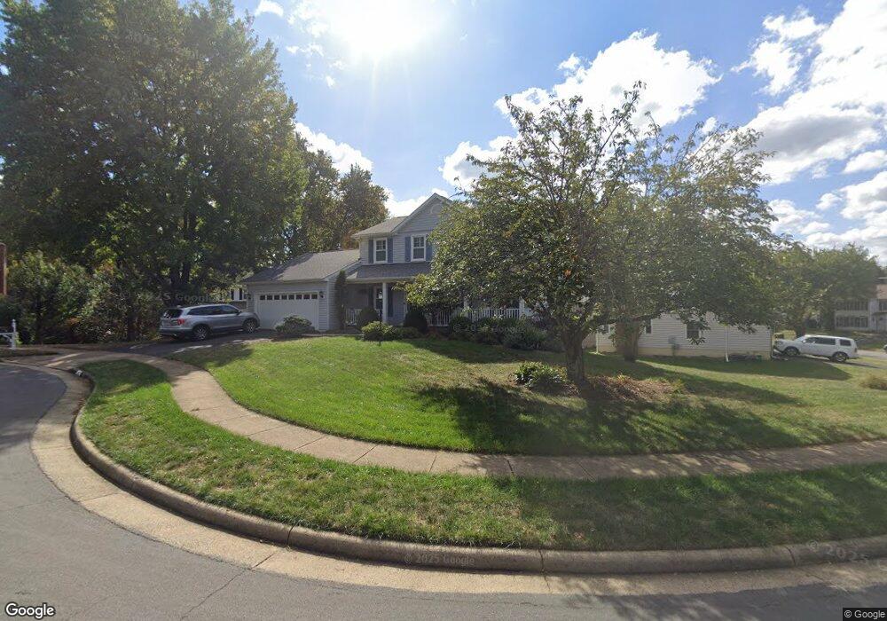 3507 Honey Locust Ct, Fairfax, VA 22033 - photo 1