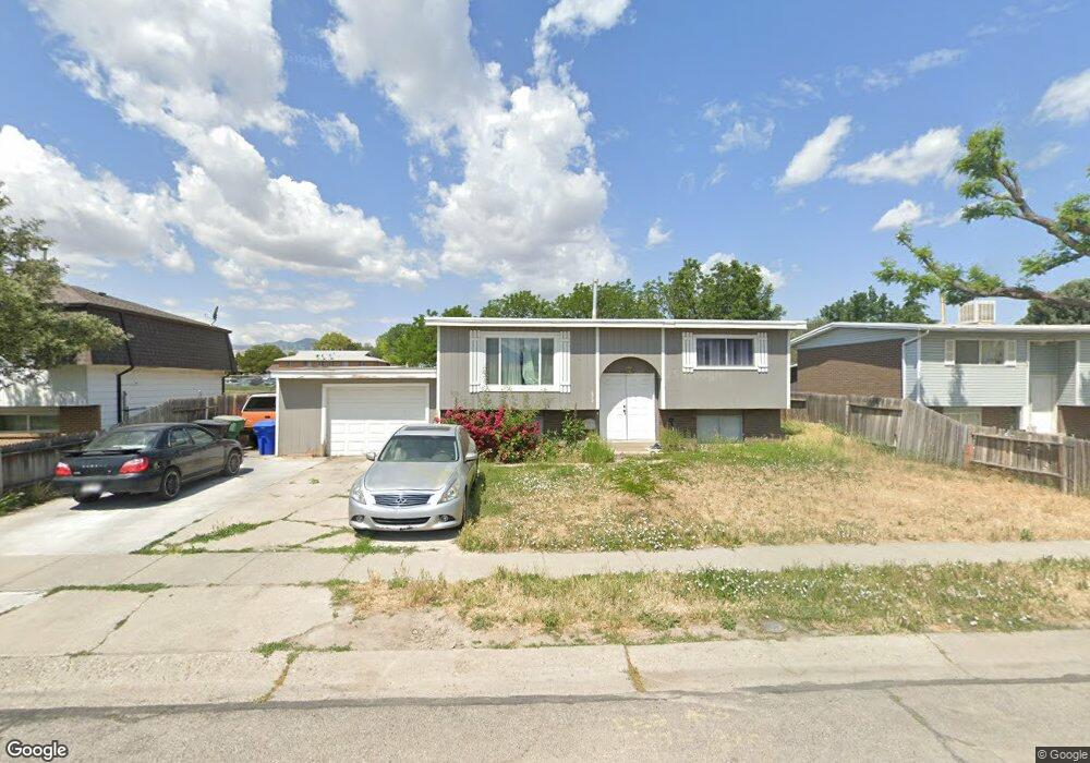 7872 S 3725 W, West Jordan, UT 84088 - photo 1