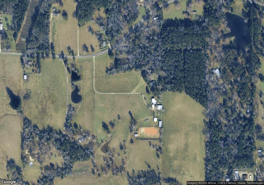 197 Eddings Ln, Lufkin, TX 75904 - photo 1