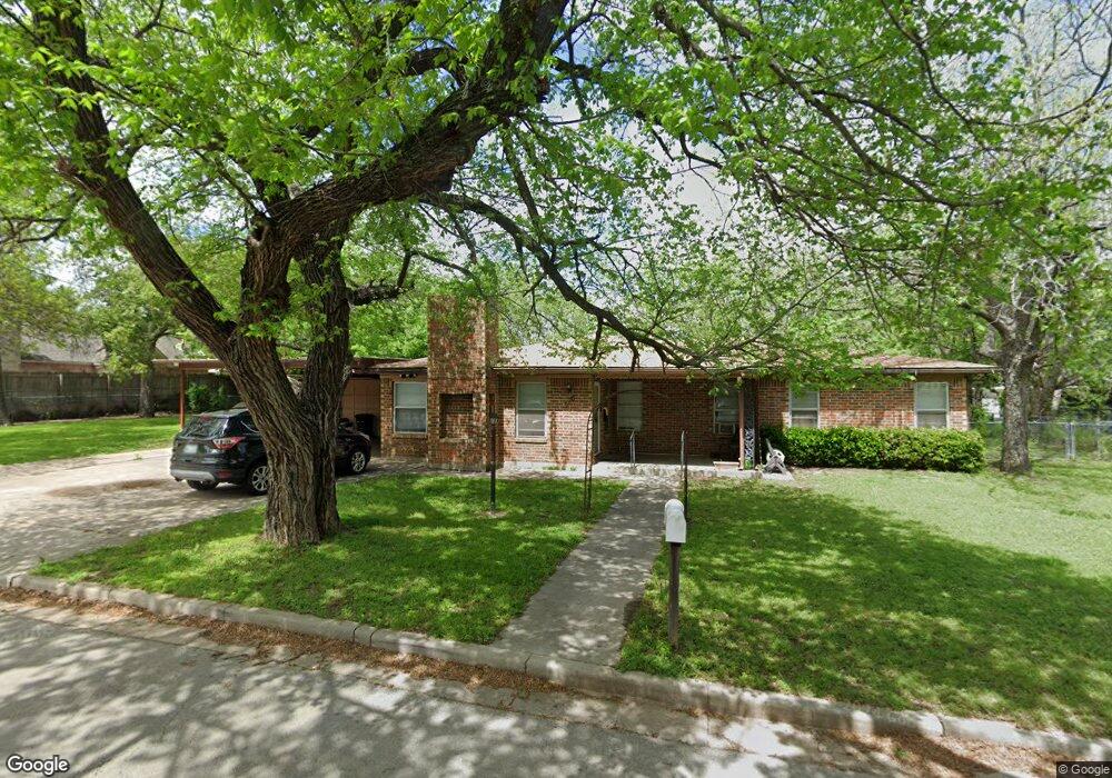 310 W Anderson St, Weatherford, TX 76086 - photo 1