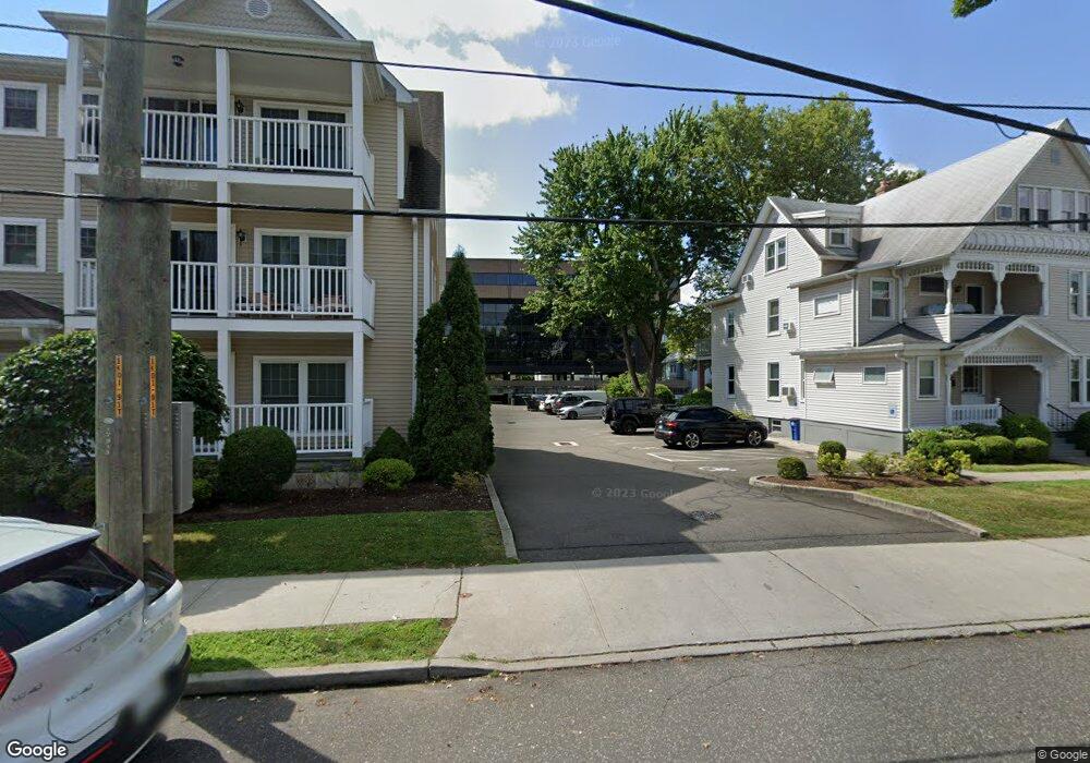 33 1st St unit 1, Stamford, CT 06905 - photo 1