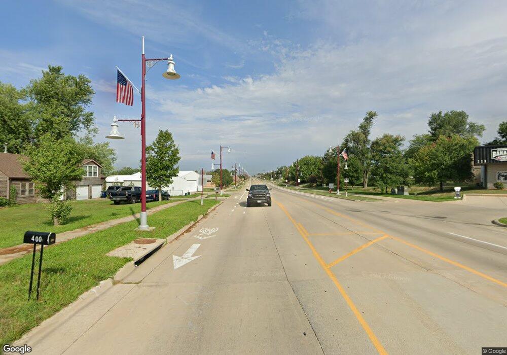 107 N Center Point Rd, Hiawatha, IA 52233 - photo 1