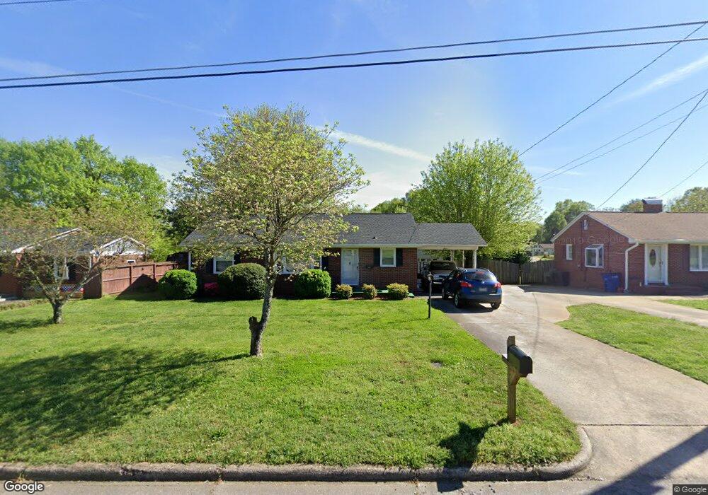 540 Georgia Ave, Statesville, NC 28677 - photo 1