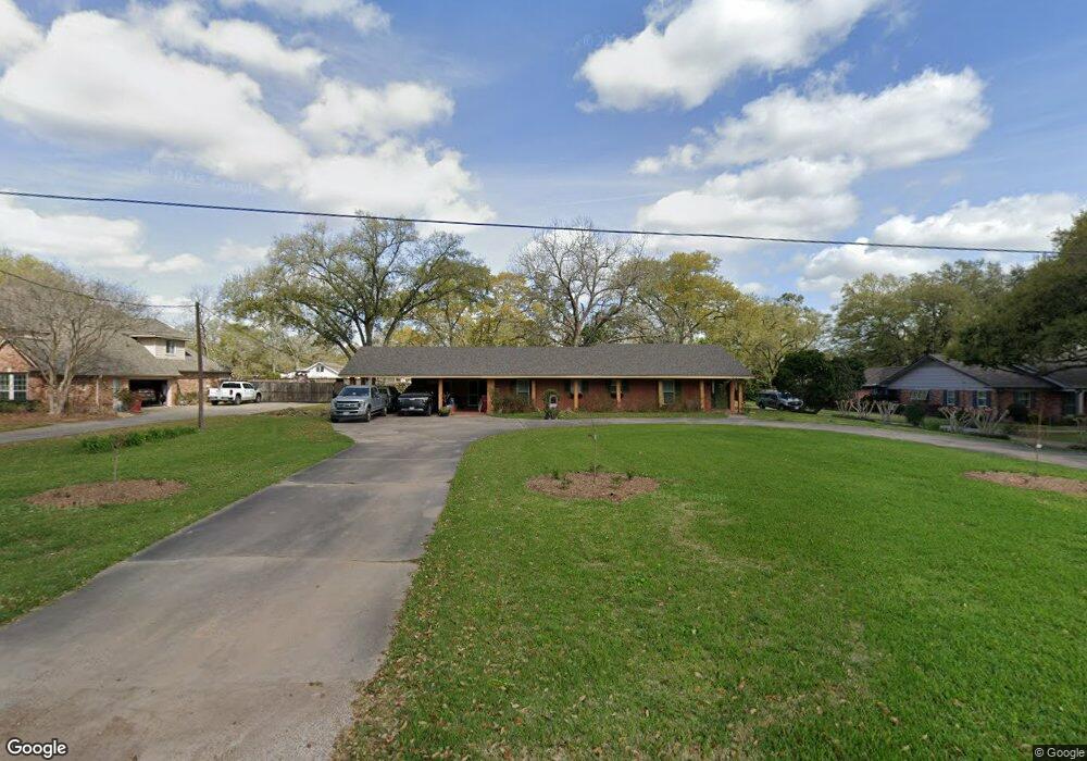 522 College St, East Bernard, TX 77435 - photo 1