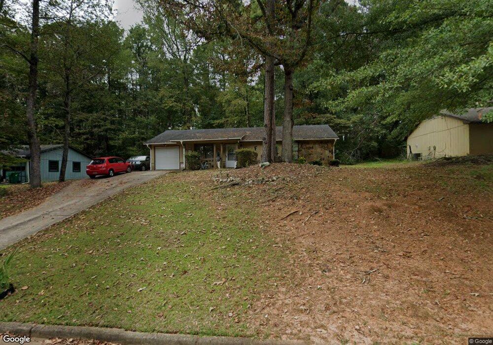 5870 Bobbin Ln, Lithonia, GA 30058 - photo 1
