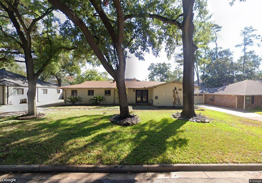 834 Saint Francis Ln, Houston, TX 77079 - photo 1