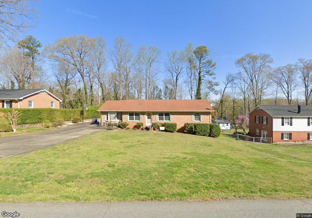 812 Driftwood Dr, Siler City, NC 27344 - photo 1