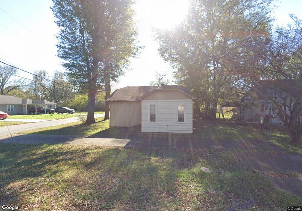 812 E 7th St, Stuttgart, AR 72160 - photo 1