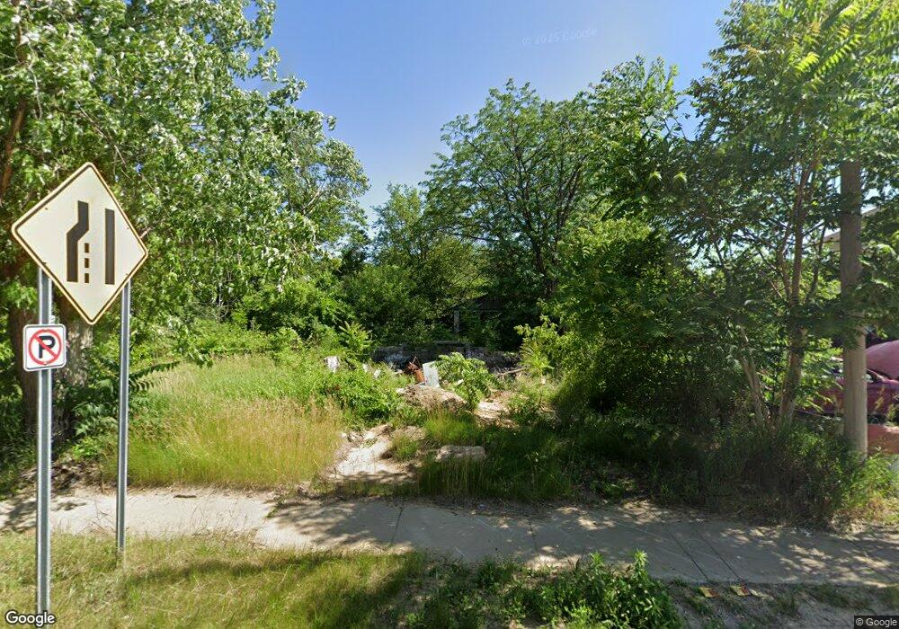 1410 Davison Rd, Flint, MI 48506 - photo 1