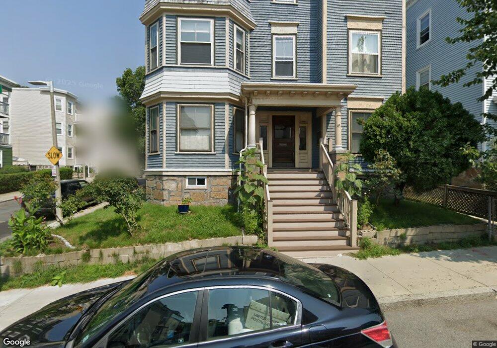 43 Robinson St unit 3,43, Dorchester, MA 02122 - photo 1