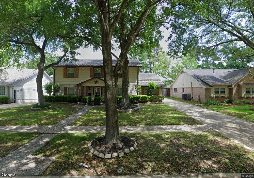1018 Cheshire Ln, Houston, TX 77018 - photo 1